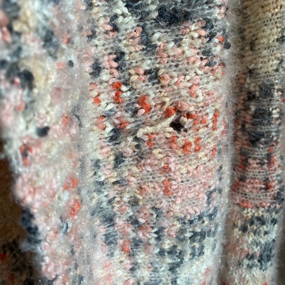 Skye’s The Limit Boucle Sweater Knit Pullover Multicolor Fuzzy Cozy Buttery Soft - Picture 7 of 9